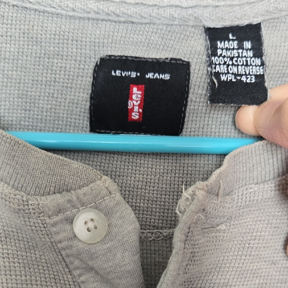 Levi's Gray Short Sleeve Shirt - Picture 2 of 6